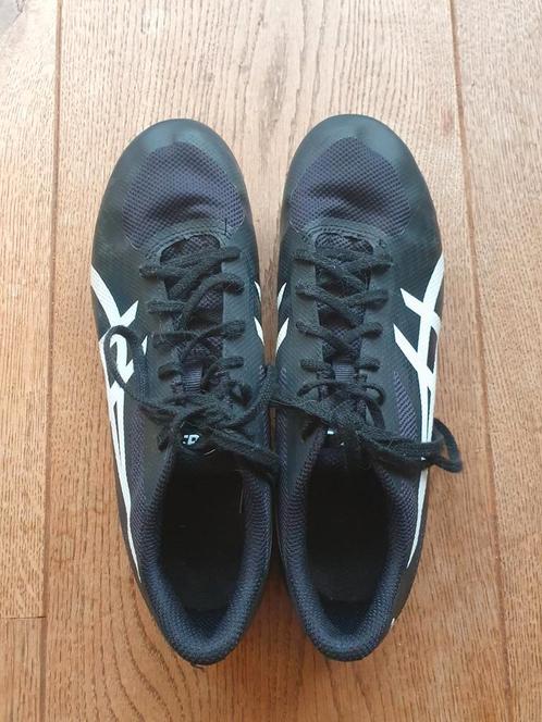 Spikes Asics maat 40 (vallen klein), Sport en Fitness, Loopsport en Atletiek, Zo goed als nieuw, Spikes, Asics, Ophalen of Verzenden