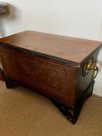 Antieke Indonesische kist, Huis en Inrichting, Woonaccessoires | Kisten, Ophalen, 50 tot 100 cm, Minder dan 50 cm, Minder dan 50 cm