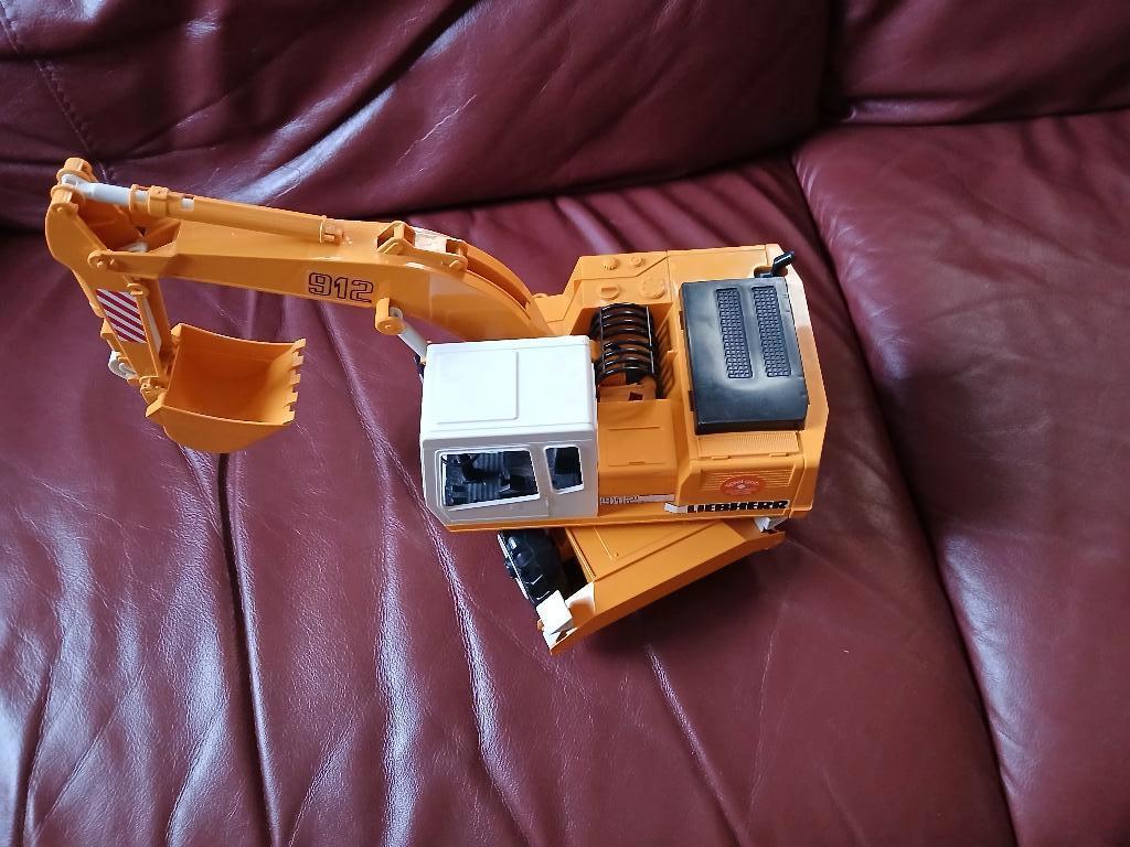 Liebherr kraan / graafmachine van Bruder, Ophalen of Verzenden, Zo goed als nieuw