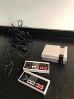 NES mini, 2 controllers inclusief verlengstuk, Spelcomputers en Games, Spelcomputers | Nintendo NES, Met 2 controllers, Ophalen of Verzenden
