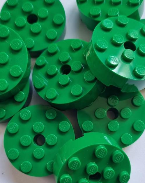 Lego 4x4 round brick with hole, Green ( per 10), Kinderen en Baby's, Speelgoed | Duplo en Lego, Nieuw, Lego, Losse stenen, Verzenden
