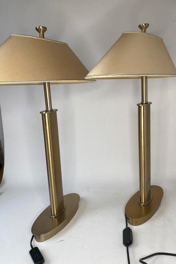 Paar vintage klasieke metalen tafellampen italiaanse beschikbaar voor biedingen