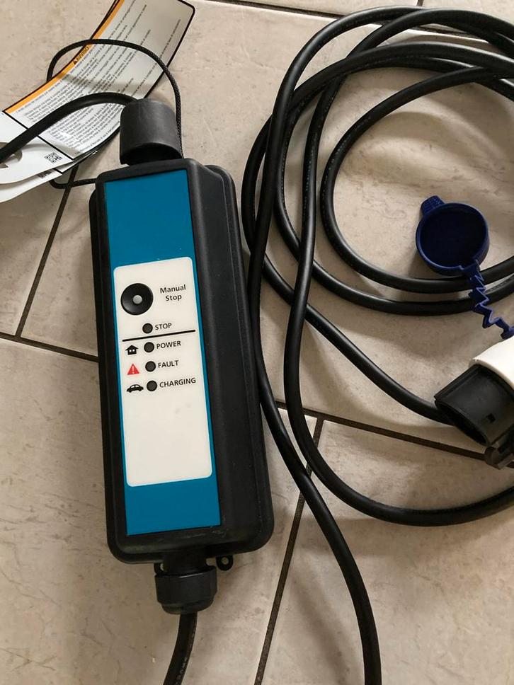 Nieuwe Yazaki Laadkabel Mitsubishi PHEV, Auto diversen, Laadpalen, Nieuw, Laadkabel, Ophalen of Verzenden