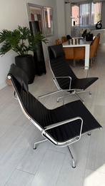 Twee fauteuils EA124 Design Eames VITRA, Ophalen, Minder dan 75 cm, Zo goed als nieuw, Stof