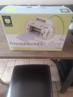 Nieuwe Cricut Personal Electronic Cutter, Hobby en Vrije tijd, Naaimachines en Toebehoren, Ophalen of Verzenden, Gebruikt, Lockmachine