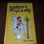 Dana Simpson - Eenhoorn wijst de weg, Fictie algemeen, Dana Simpson, Ophalen of Verzenden, Zo goed als nieuw