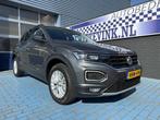 Volkswagen T-Roc 1.5 TSI ADAP CRUISE NAVI PDC ALL SEASON, 12 maanden, Stof, Euro 6, 4 cilinders