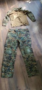 Camouflage broek veel zakken en bijpassend polo shirt, Ophalen, Zo goed als nieuw, Groen
