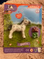 Schleich Shetlander Spotty met Accessoires ~ Horse Club, Verzamelen, Ophalen of Verzenden, Zo goed als nieuw, Paard, Beeldje of Figuurtje