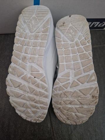 Kinder schoenen beschikbaar voor biedingen