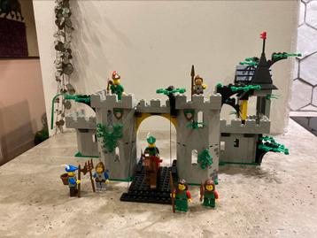 Lego - Forestmen took over falcons fortress - 6074