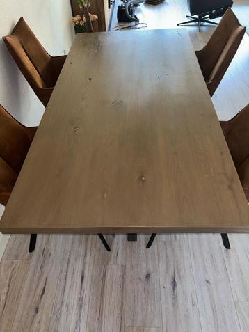 Eiken eethoektafel van 1.80 mtr bij 90 cm zgan beschikbaar voor biedingen