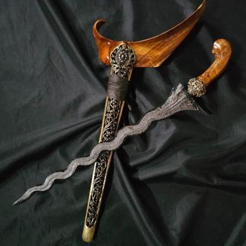 Keris Sengkelat 13 Luk Pamor Untu Walang Ladrang Solo KNM65 beschikbaar voor biedingen
