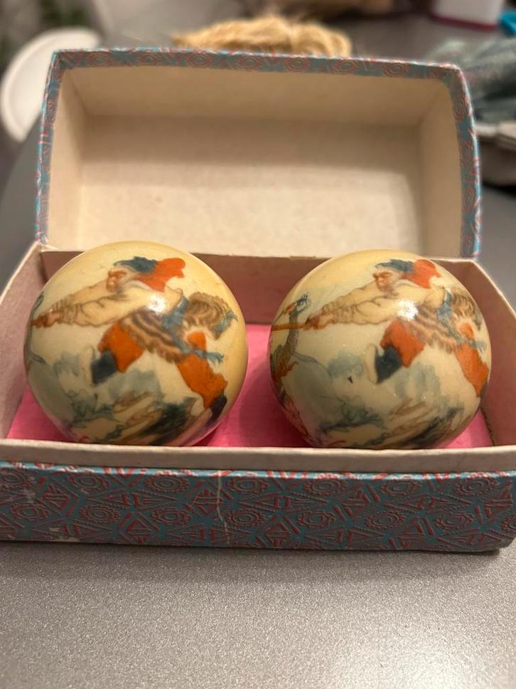 Chinese gezondheidskogels, Sieraden, Tassen en Uiterlijk, Beautycases, Zo goed als nieuw, Ophalen of Verzenden