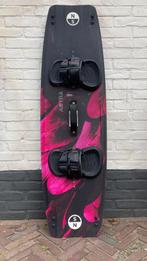 North Astra kite board 132cm 2024 incl pads!, Twintip, Ophalen of Verzenden, Kiteboard