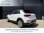 Volkswagen T-Roc 2023 1.5 TSI Style 150pk IQ leer/alcantara, Zwart, 4 cilinders, 150 pk, Wit