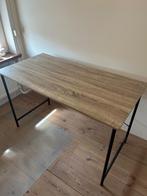 Houten bureau met matzwart stalen onderstel 120x60, Zo goed als nieuw, Ophalen, Bureau