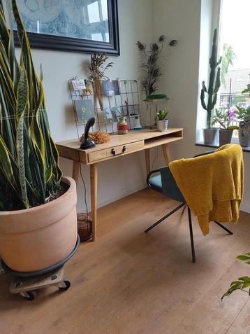 Bureau Scandinavisch design zo goed als nieuw 50x118x77  beschikbaar voor biedingen