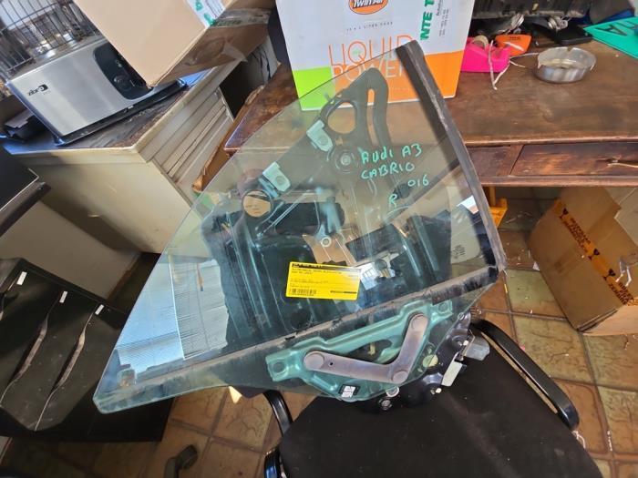 Ruitmechaniek 2Deurs rechts-achter van een Audi A3, Auto-onderdelen, Ruiten en Toebehoren, Gebruikt, 3 maanden garantie