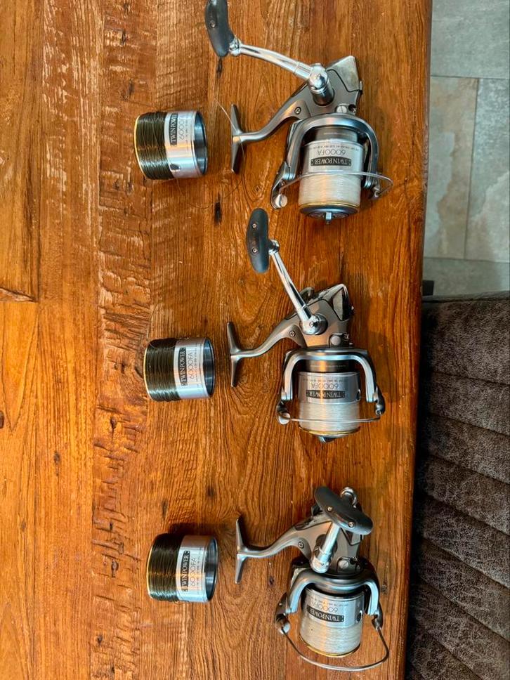 Shimano Twinpower 6000 FA, Watersport en Boten, Hengelsport | Karpervissen, Zo goed als nieuw, Molen, Ophalen of Verzenden