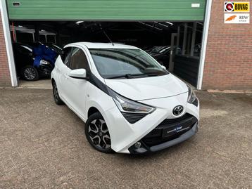 Toyota Aygo 1.0 VVT-i X-PLAY AUTOMAAT|CARPLAY/CAMERA | TEAM/ beschikbaar voor biedingen