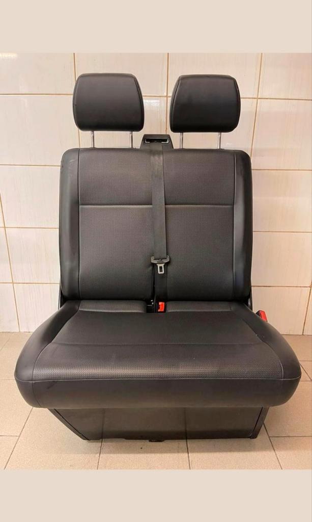 VW TRANSPORTER T5 T6 BIJRIJDERSBANK BANK ZWART SKAI LEER, Auto-onderdelen, Interieur en Bekleding, Ophalen