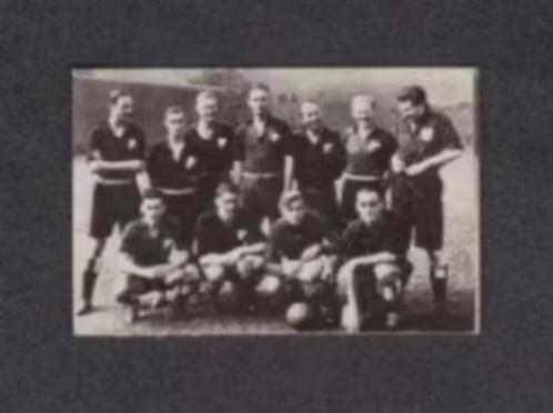 Voetbalplaatje HBS Den Haag Elftal 1951-1952., Verzamelen, Overige Verzamelen, Zo goed als nieuw, Ophalen of Verzenden