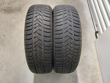 2 winterbanden 205/60-17 93H Pirelli beschikbaar voor biedingen