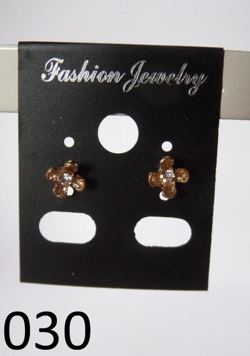Kleine oorknopjes artikelnummer 030 t/m 030g, Sieraden, Tassen en Uiterlijk, Oorbellen, Nieuw, Knopjes of Stekers, Overige materialen