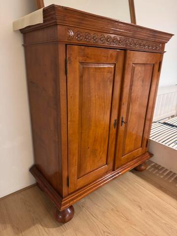 Bolpootkast - Prachtkast voor elk interieur! beschikbaar voor biedingen