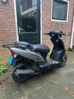 Kymco Agility 50cc, Fietsen en Brommers, Scooters | Kymco, Ophalen, Zo goed als nieuw, Agility