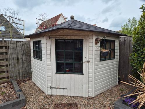 Tuinschuur in goede staat, Tuin en Terras, Tuinhuizen, Gebruikt, Schuur, Hout, Minder dan 250 cm, 200 tot 400 cm, 3 ramen of meer