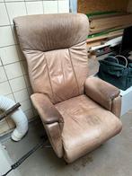 Prominent stoel, Huis en Inrichting, Fauteuils, Ophalen, Gebruikt, Minder dan 75 cm, Leer