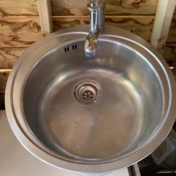Inbouw RVS spoelbak incl kraan ( nieuw ) beschikbaar voor biedingen