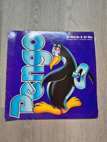 Pump that stupid base -  DJ Weirdo & DJ Sim beschikbaar voor biedingen
