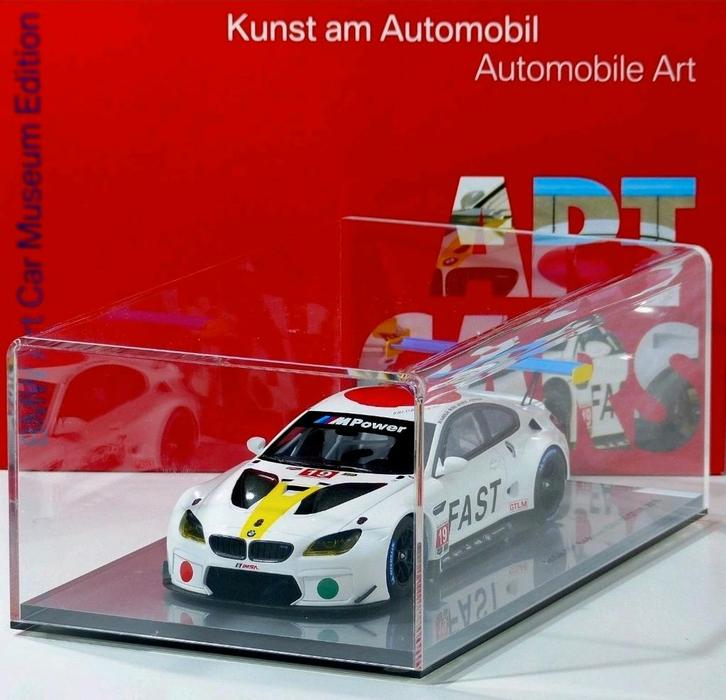 Minichamps BMW M6 GTLM Art Car John Baldessari, Hobby en Vrije tijd, Modelauto's | 1:18, Zo goed als nieuw, Auto, MiniChamps, Ophalen of Verzenden