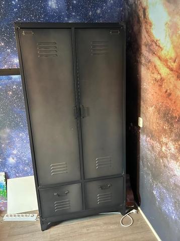 Gave industriële metalen locker kast / lockerkast  beschikbaar voor biedingen