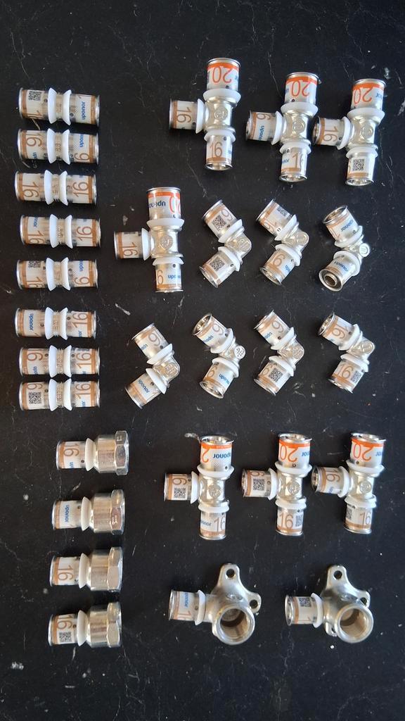 28 stuks Uponor S-Press Plus Perskoppelingen Nieuw 16 mm, Doe-het-zelf en Verbouw, Sanitair, Nieuw, Overige typen, Koper, Ophalen of Verzenden