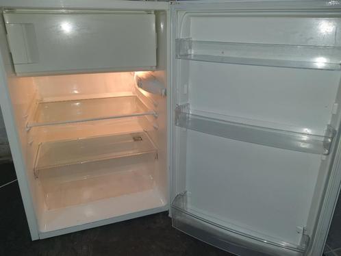 Zanussi A+ Tafelmodel Koelkast met vriesvak werkt super, Witgoed en Apparatuur, Koelkasten en IJskasten, Zo goed als nieuw, Met vriesvak