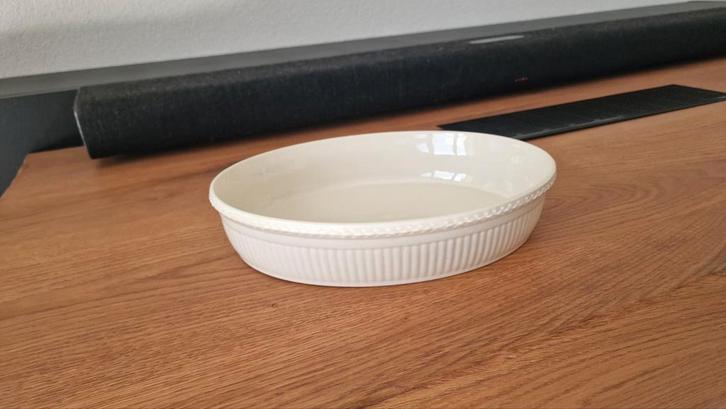 Wedgwood Edme ovale ovenschaal cookware 23,5 x 19 cm, Huis en Inrichting, Keuken | Servies, Zo goed als nieuw, Schaal of Schalen