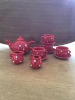 Kinder thee-serviesje rood met witte stippen, Huis en Inrichting, Woonaccessoires | Kandelaars en Kaarsen, Ophalen, Overige materialen