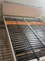 Tweepersoonsbed 180x200 - Lattenbodem met matras, Gebruikt, Beige, Tweepersoons, Ophalen of Verzenden
