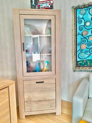 Vitrinekast met RGB LED Pronto Wonen (185 cm) oak wood beschikbaar voor biedingen