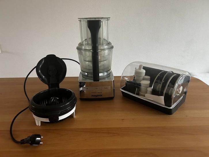 Mooie glimmend chroom Magimix Compact 3200XL foodprocessor, Witgoed en Apparatuur, Keukenmixers, Gebruikt, 3 snelheden of meer