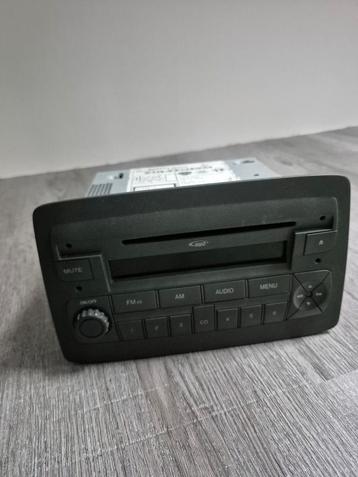 FIAT PANDA AUTORADIO ORIGINEEL - UITSTEKENDE STAAT beschikbaar voor biedingen