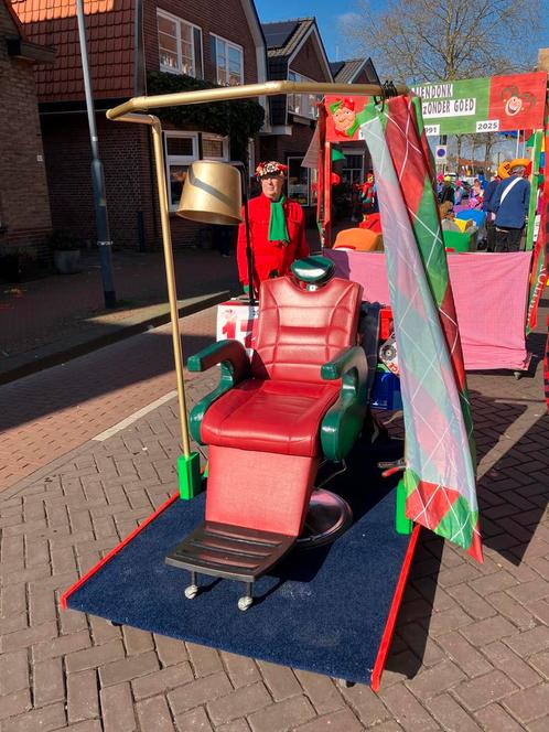 Paren individuen carnaval loopgroep kapper/barbershop, Hobby en Vrije tijd, Feestartikelen, Zo goed als nieuw, Verzenden