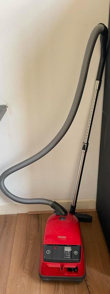 Miele Stofzuiger - Goed Onderhouden, Witgoed en Apparatuur, Stofzuigers, Gebruikt, Stofzuiger, Ophalen of Verzenden
