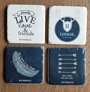 Riverdale stenen onderzetters – set van 4 met kurk beschikbaar voor biedingen