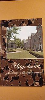 Uitgediend: Harderwijk Garnizoensstad, Ophalen of Verzenden, 20e eeuw of later, Gelezen, Drs. Martin Elands & Wim Timmer