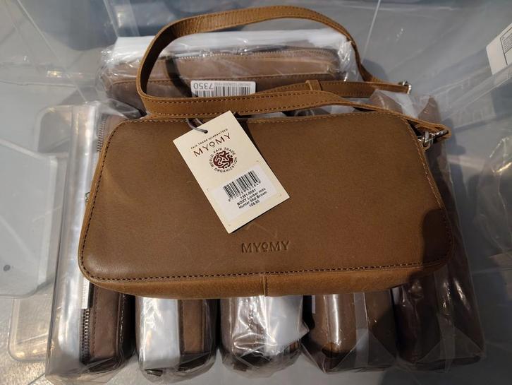 Myomy Fairtrade leer p.stk ( €33 - €48), Sieraden, Tassen en Uiterlijk, Tassen | Damestassen, Nieuw, Handtas, Bruin, Ophalen of Verzenden